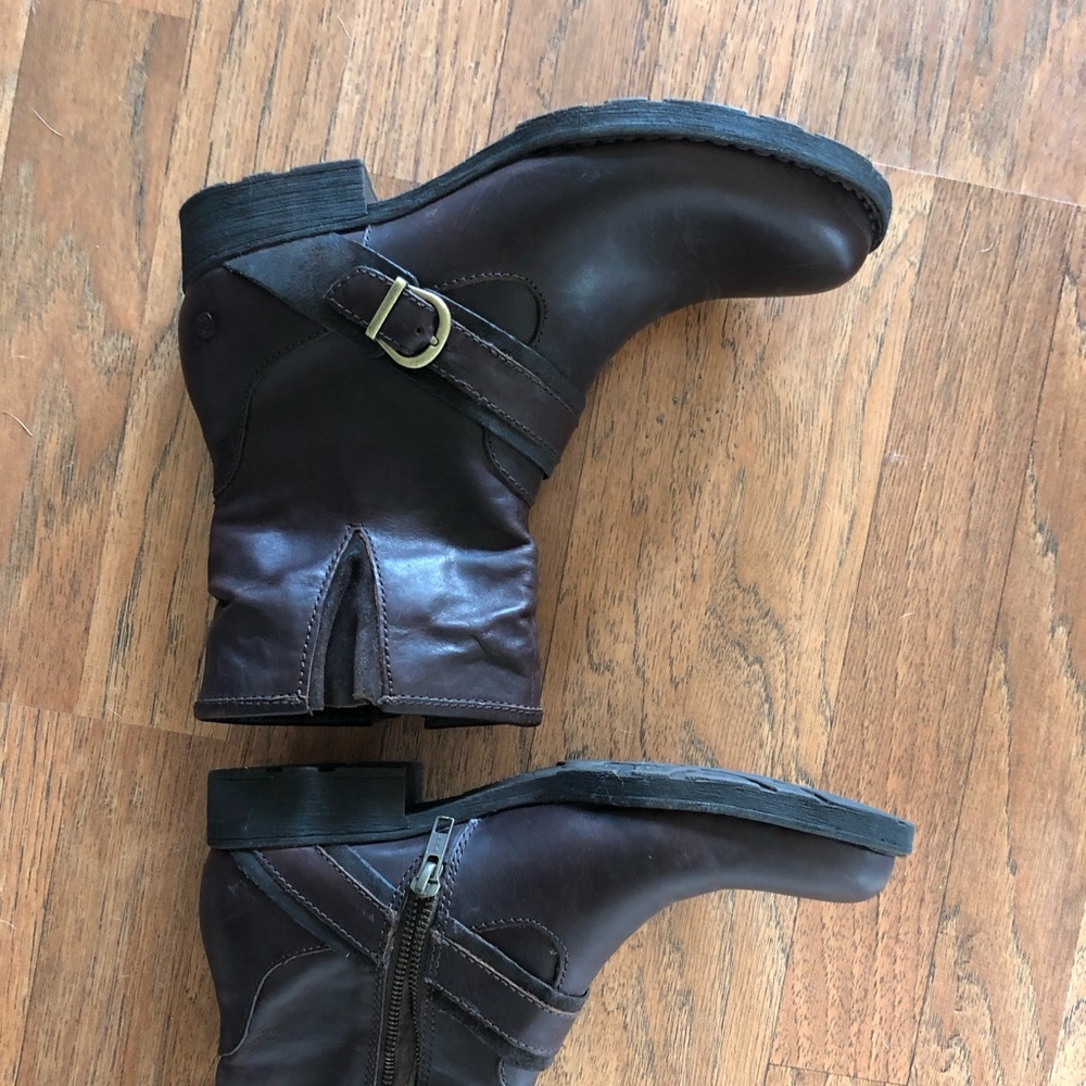 Born Boots 8.5 Reddish Brown